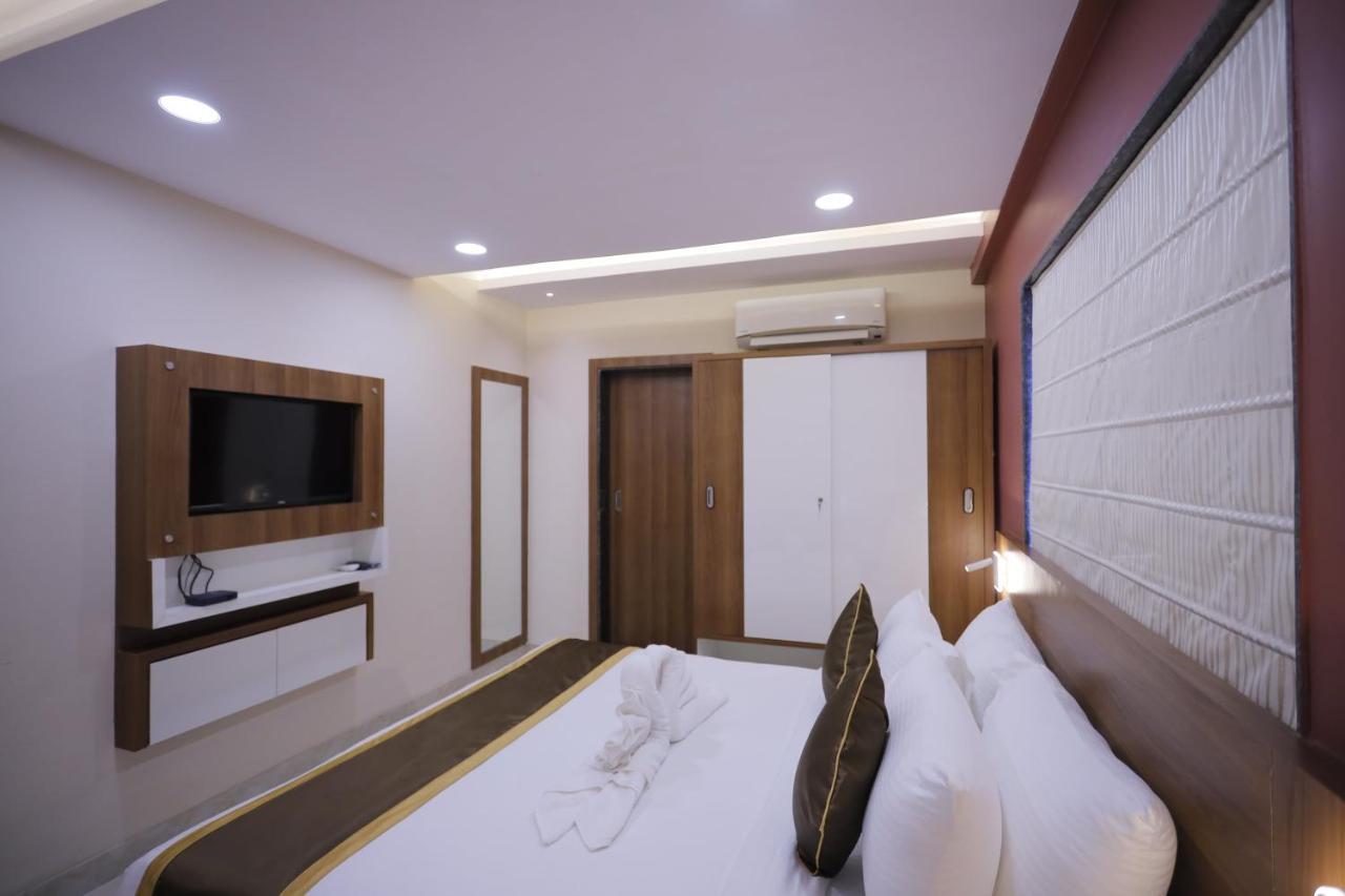 The Avenue Hotel Ballygunge Колката Екстериор снимка