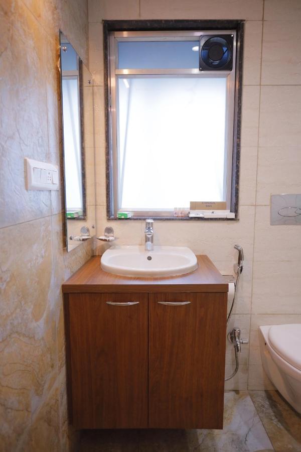 The Avenue Hotel Ballygunge Колката Екстериор снимка