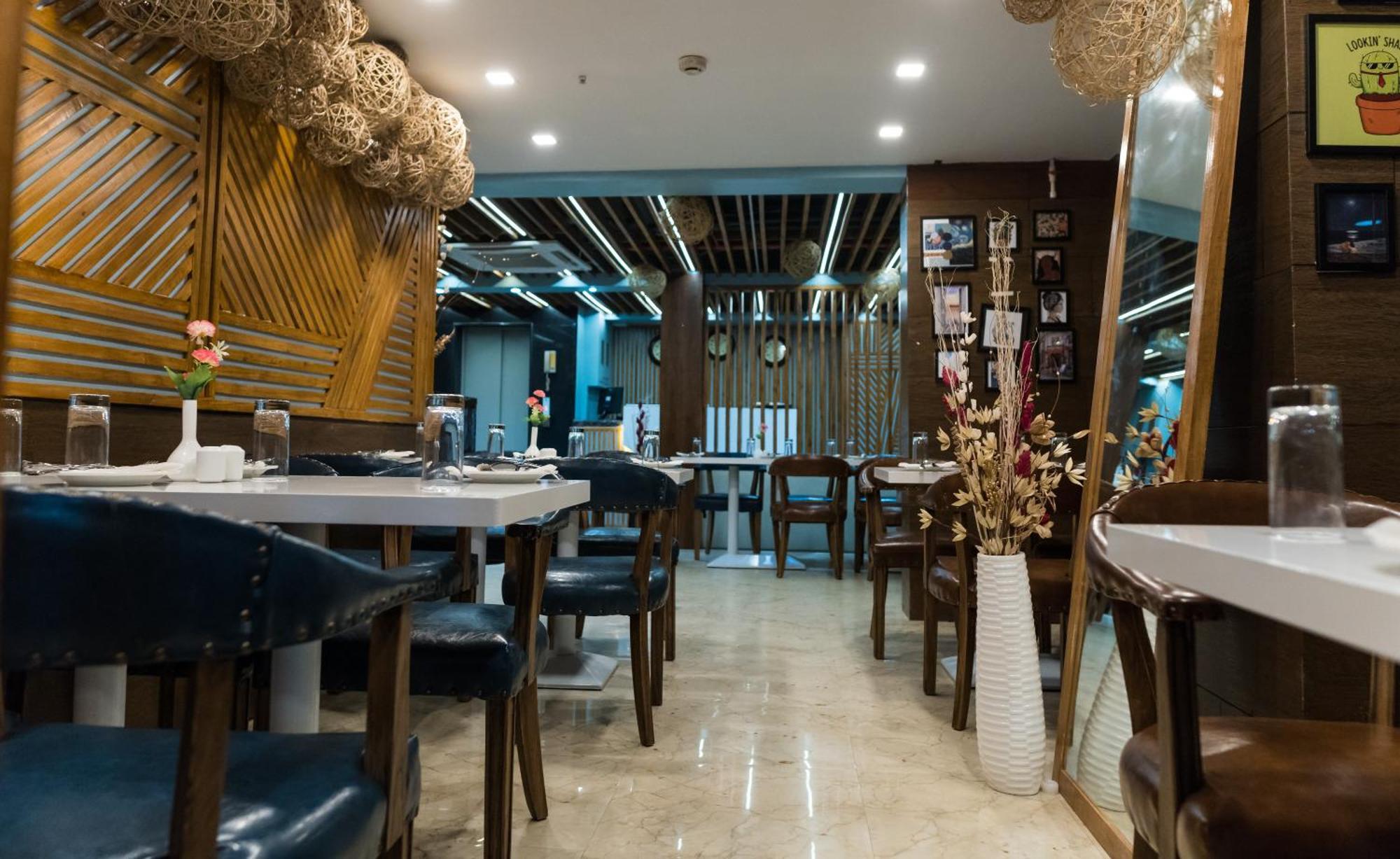 The Avenue Hotel Ballygunge Колката Екстериор снимка